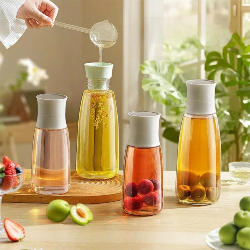 بطری آب و مایعات درب دار